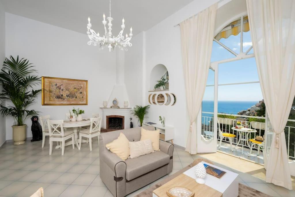 House On The Rock Apartment Positano
